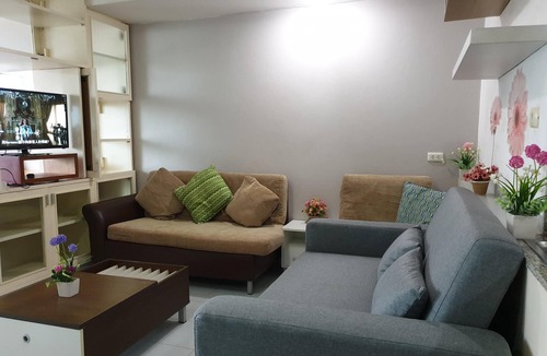 Chatuchak Condo | Supalai Park PhahonYothin 21- modern - 1 br condo near JJ market, BTS