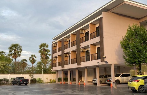 Phetchaburi Hotel | Super Highway Hotel