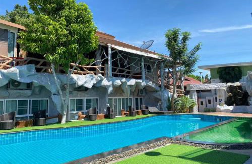 Chai Nat Hotel | Suwanna Riverside