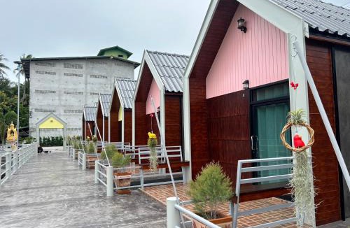 Mae Ram Phueng Resort | Tanaporn resort bangsaphan