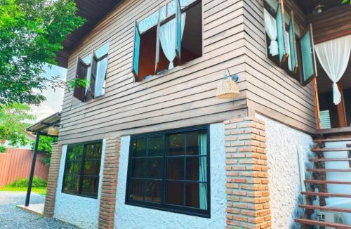 Chiang Rai Villa | Termcheewa Homestay