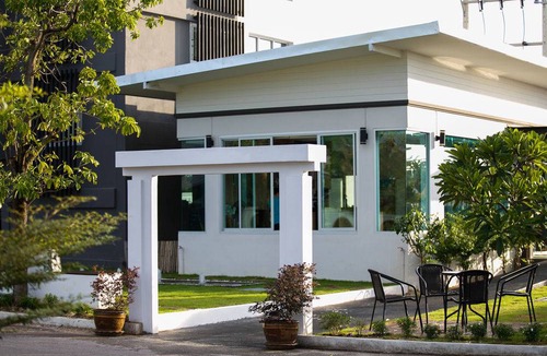 Sop Tui Hostel | Terminal Hostel