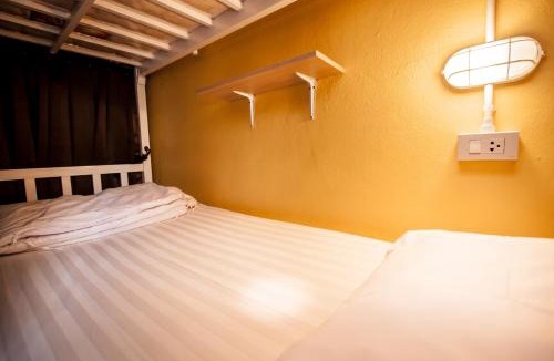 Chang Khlan Hostel | Thai Thai Hostel