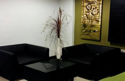 Phan Thong Hotel | Thanarom Place