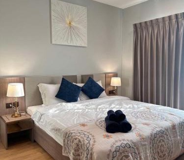 Chang Khlan Apartment | The Astra Sky River