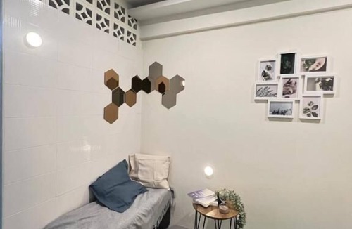 Chong Nonsi Hotel | The Cage Yan Nawa