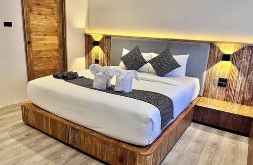 Satun Hostel | The Chic Lipe - Hostel
