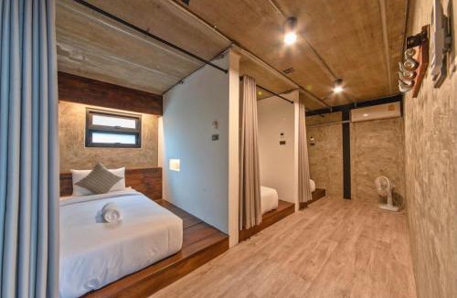 Wua Lai Hostel | The Entaneer Poshtel