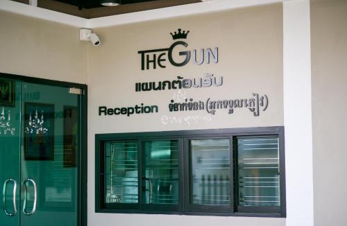 Surin Hotel | The Gun Hotel