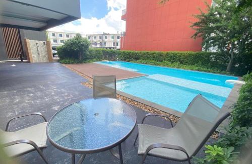 Buriram Hotel | The Keen Condo By Fiat 607
