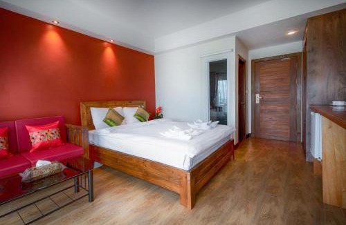 Ban Chang Hotel | The Lord Nelson Hotel