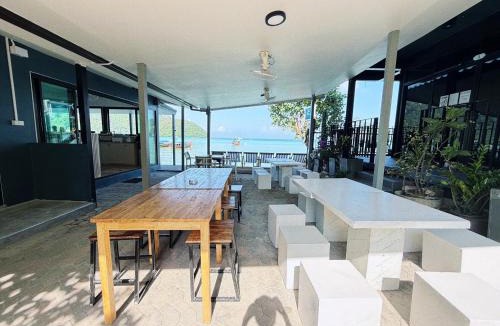 Ko Phi Phi Hostel | The One Hostel Phi Phi Island