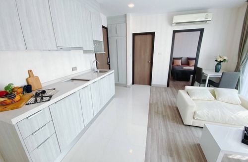 Wua Lai Hotel | The Prio Condo Chiangmai
