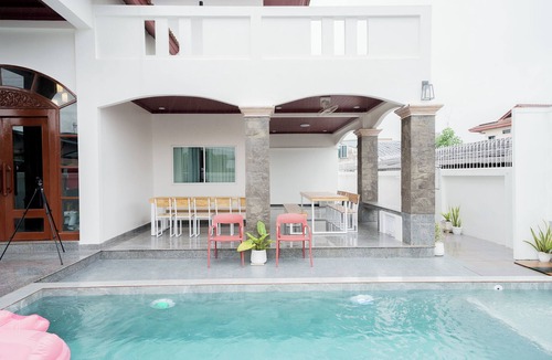 Hat Yai Villa | The Star Pool Villa Hatyai