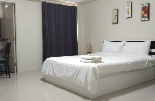 Racha Thewa House | The Suvarnabhumi Apartment