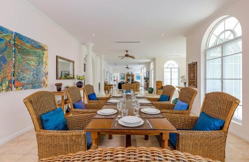 Sam Phraya Villa | The White House, Palm Hills Golf and Country Club