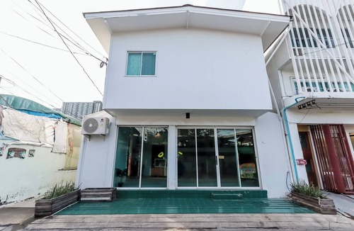 Bang Sue House | Tiny House Bangson at Bangsue Grand Station