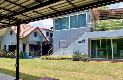 Khanong Phra House | Tiptara House khaoyai