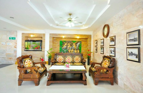 Lop Buri Hotel | Tokyo Hotel