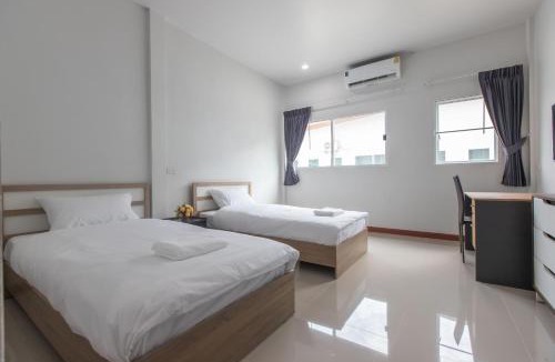 Sam Wa Tawan Ok House | Tonsoi Hathairat