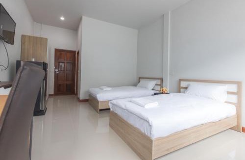 Sam Wa Tawan Ok House | Tonsoi Hathairat
