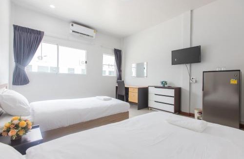 Sam Wa Tawan Ok House | Tonsoi Hathairat