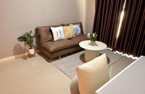 Pruksa Ville Lanna House | Townhome 3BR 2baths near Airport and Old town