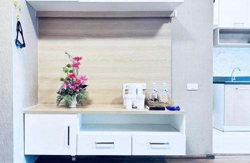 Nong Pa Khrang Apartment | Treasure Condo swimming Wifi cooking