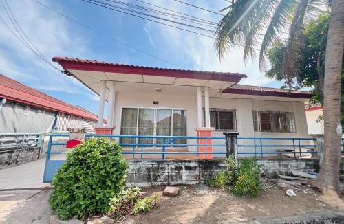 Chanthaburi House | Tropical Home
