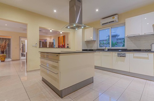 Nong Prue Villa | Tropical Luxury 4BR Pool Villa w Game Area
