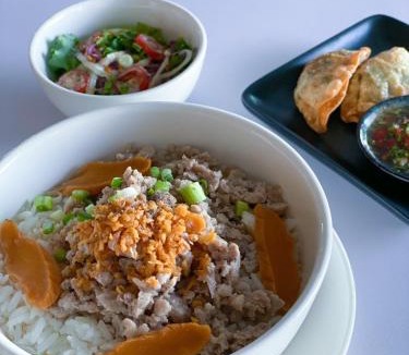 Bang Nam Prieo Hotel | tt Residence