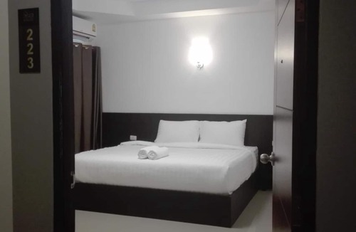 Mak Khaeng Hotel | UD House