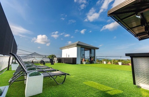 Ban Saiyuan Villa | Unique 7 bedrooms sea view villa Rawai Phuket