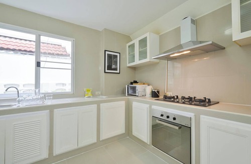Thonglor House | UrbanLoft Sukhumvit 5BR Bangkok 5 min. BKK Hospital VVBKK88