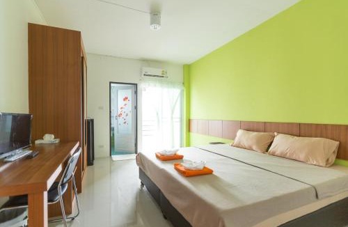 Saen Suk Hotel | V at Bangsaen