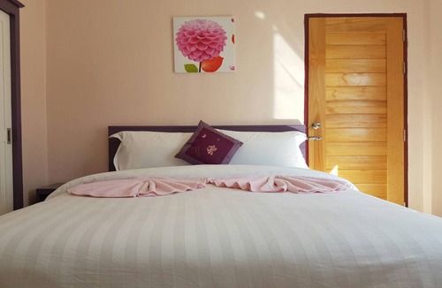 Trang Hotel | V-House Hotel