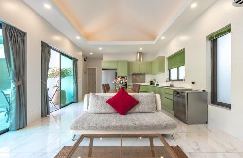 Ban Saiyuan Villa | V189 Stylish 3BR Hideaway Pool & Beach Vibes