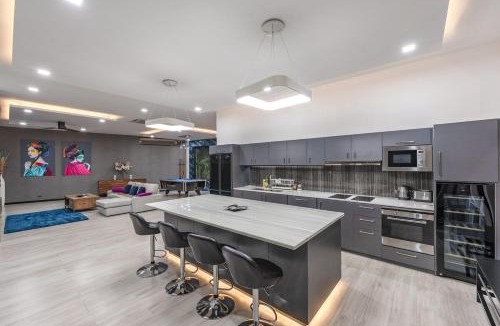Nong Chaeng House | V204 Tropical Score 3BR with Pool, Tub & Snooker
