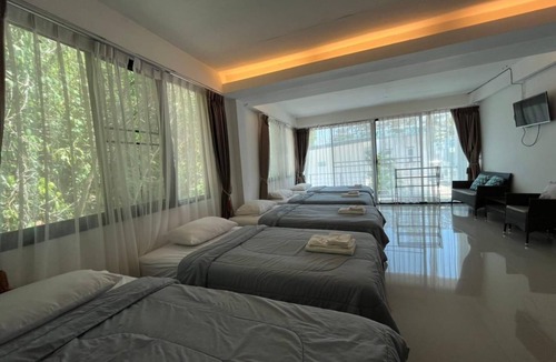 Sanamchai Hotel | Vanavaree Resort