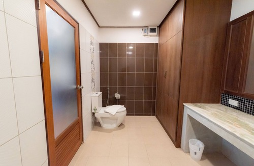 Ayutthaya Hotel | Vanida Resort - Halal