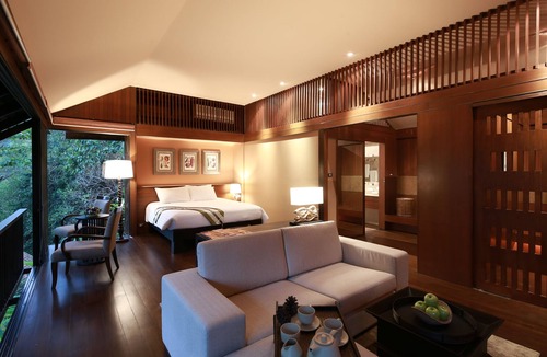Hang Dong Hotel | Vanilla Hill