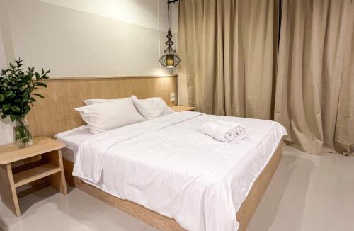 Bang Kruai Hostel | Vanilla house