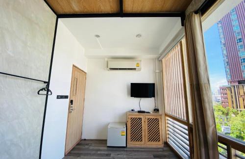 Chong Nonsi Hostel | Vann Bangkok Boutique House
