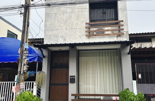 South Pattaya House | vhouse - Near Walking Street. Cozy 3-bedrooms townhome Pattaya netflix free WiFi