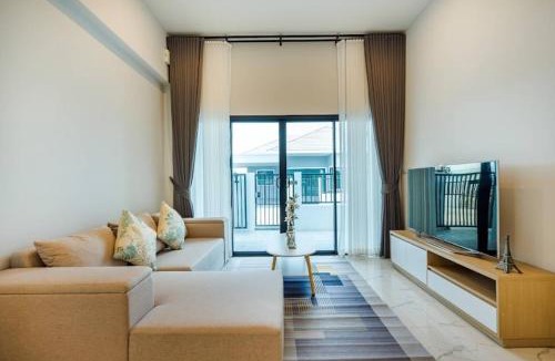 Hua Hin Villa | Villa 3 Bedrooms in Central Hua Hin Near Beach
