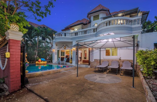 South Pattaya Villa | Villa 6 bedrooms near Walking Street & beach ★