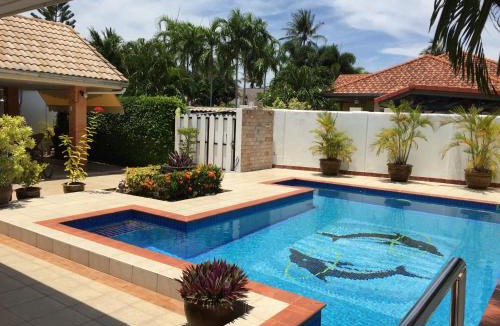 Pranburi Villa | Villa Baansiesom