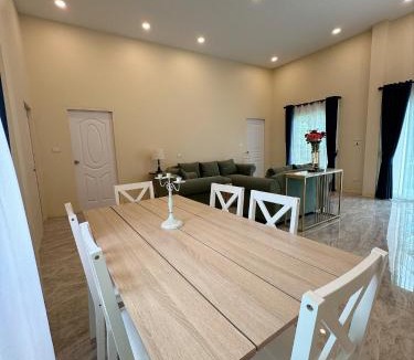 San Pa Thong Villa | Villa Lacroix Organic Farm