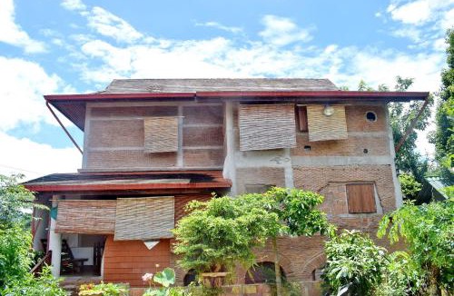 Sangkhla Buri House | Villa Scĕnns
