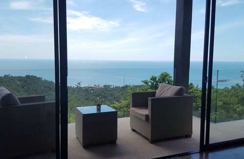 Lamai City Center Villa | Villa with spectacular sea view & waterfall in Koh Samui